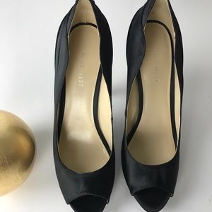 Nine West black high heels size 8M